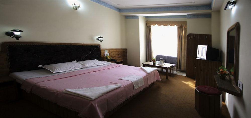 The Shivalik Hotel Manali  Luaran gambar